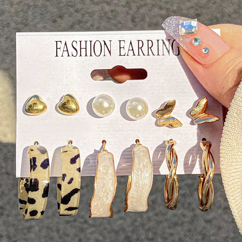 Pearl & Gold Hoop Earring Set